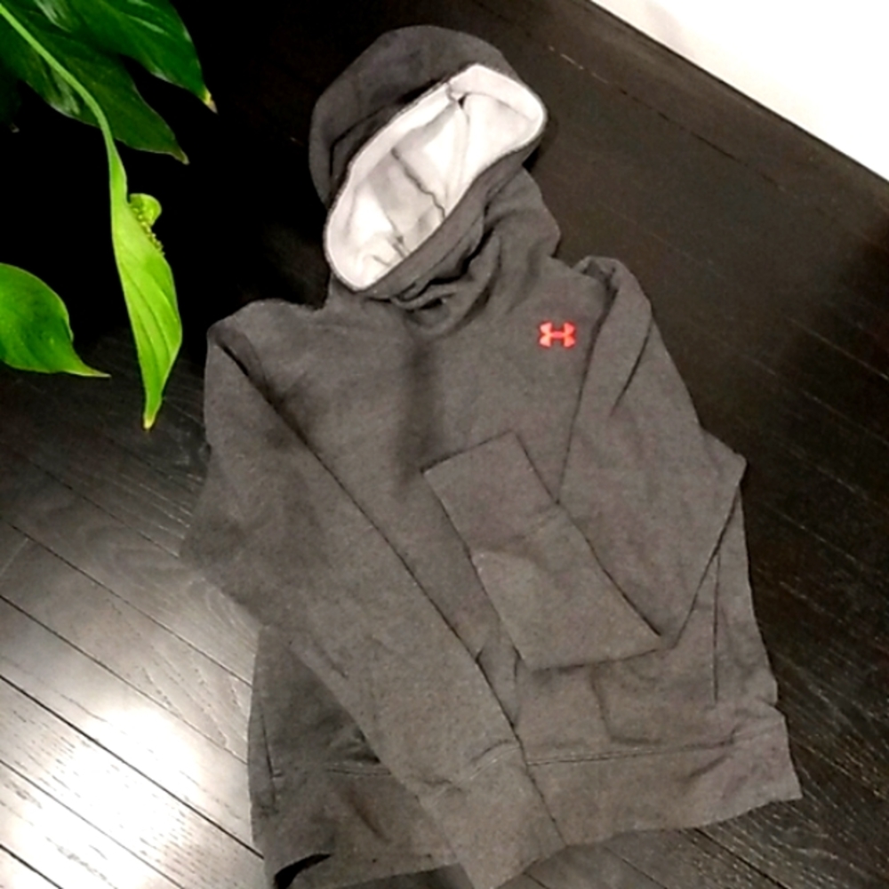 🌿XS Under Armour Cowl Neck🌿